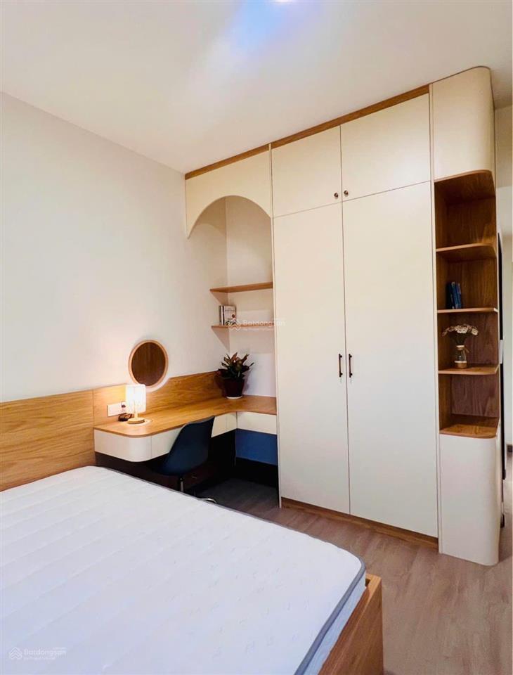 Ch nguyễn thượng hiền, 2pn cổ điển, dt 50m2, tầng 5 mới, hình thật, sổ riêng, thuê 13 triệu