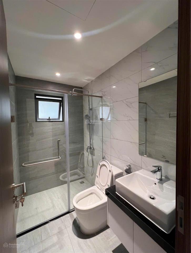 Ch nguyễn thượng hiền, 2pn cổ điển, dt 50m2, tầng 5 mới, hình thật, sổ riêng, thuê 13 triệu