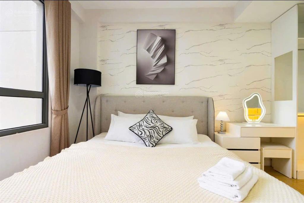Sổ bao trọn phí, ch 53m2 view bitexco, xách vali ở ngay, giá 2 tỷ 17 (100%), vay 65% duyệt nhanh