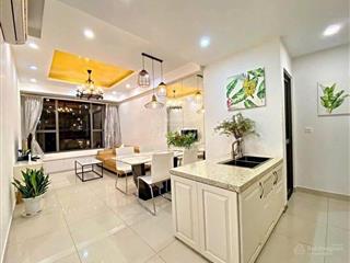Ở tầng cao 9,ch 55m2 đã có sổ hồng ,dọn ở ngay,mới 100%,thuê được 14 triệu ,góp 0% lãi trong 2 năm