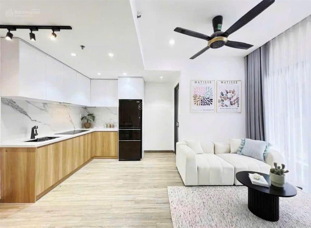 2 tỷ 15 ngay chợ gò vấp, trả trước 800 triệu sổ sang tên, tầng 9 view landmark 81 gió lồng lộng