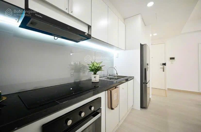 Tt 50% nhận nhà sang tên ,cung đường lớn phạm văn đồng ,2 tỷ 25 bao thuế ,vay 10 năm , an ninh 24/7