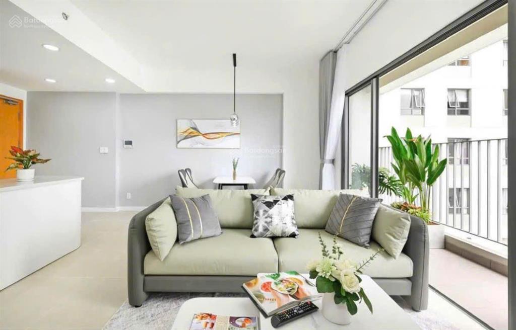 Nam kỳ khởi nghĩa, ch 51m2, ngộp bank, 2 tỷ 1 sổ riêng, phí tôi chịu, vay 85%,  0776 135 ***