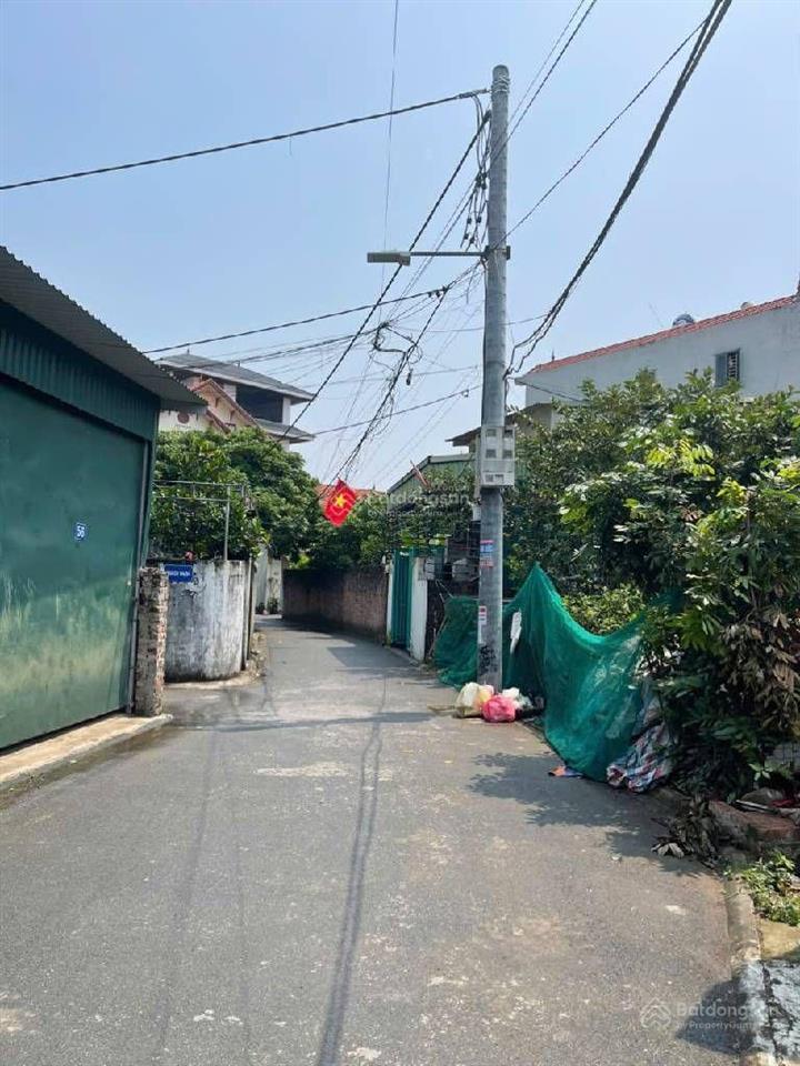 Đào xuyên đa tốn gia lâm 54m2 ô tô đỗ cửa sẵn nhà cấp 4 chỉ 4,2 tỷ