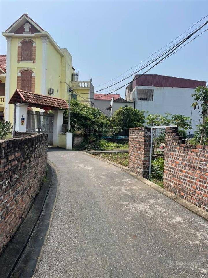 Đào xuyên đa tốn gia lâm 54m2 ô tô đỗ cửa sẵn nhà cấp 4 chỉ 4,2 tỷ