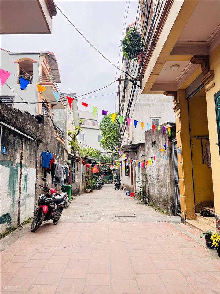 Dương xá  gia lâm sát vin 1  50 m2 mặt tiền 5 m chỉ 3,5 tỷ