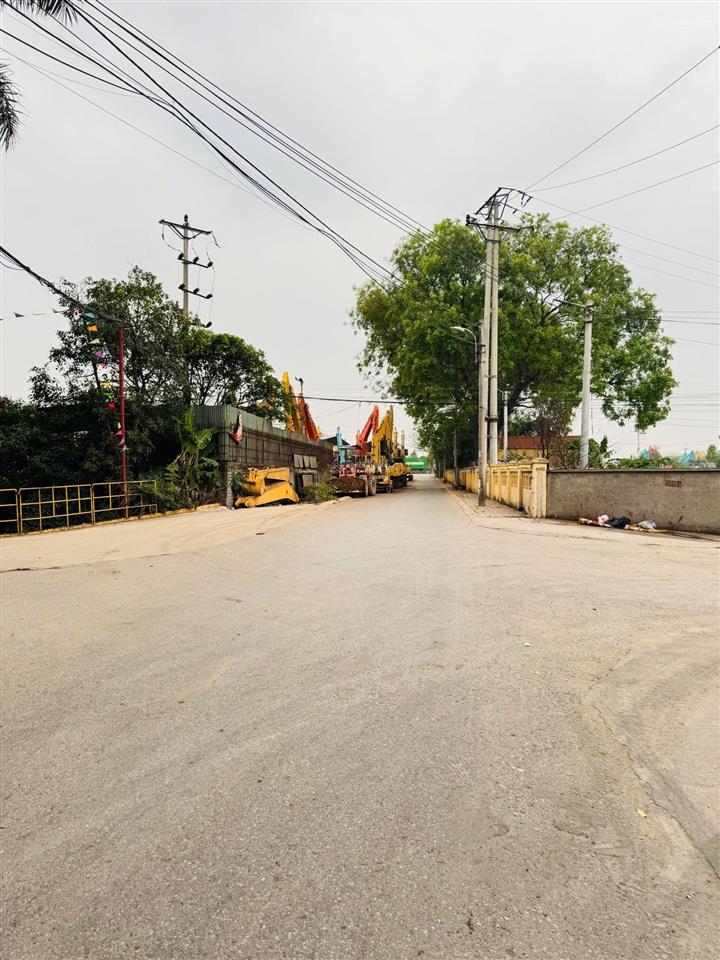 Dương xá  gia lâm sát vin 1  50 m2 mặt tiền 5 m chỉ 3,5 tỷ