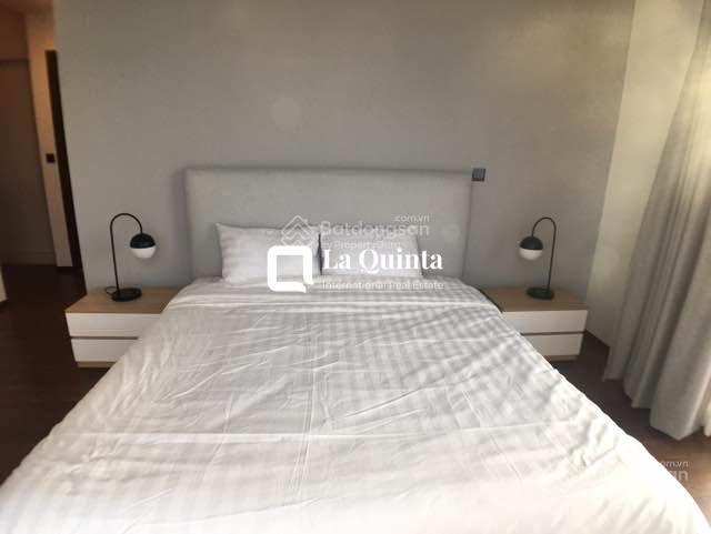 Bán căn hộ d'edge thảo điền 4pn 188 m2, full nt, tầng cao giá tốt 31.5 tỷ