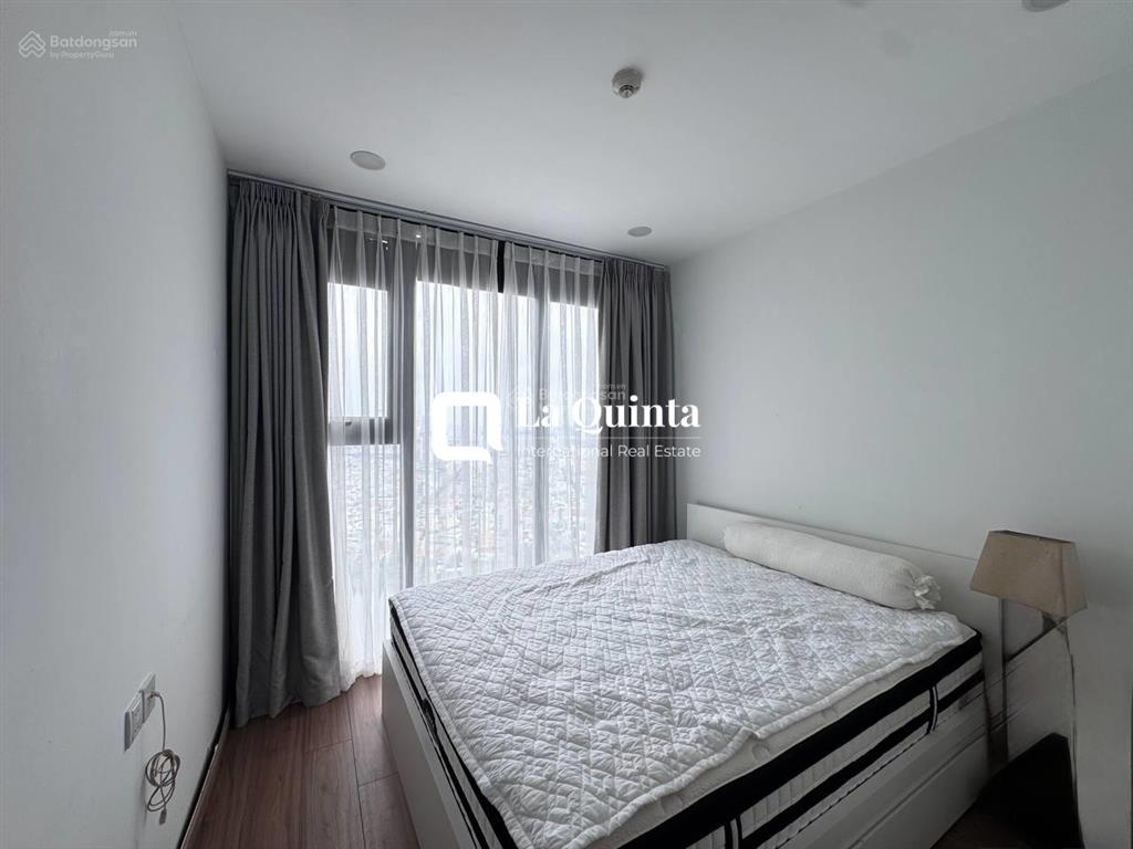 Eco green sài gòn, bán gấp 8,2 tỷ, 89m2, 3pn, 2wc, đầy đủ nội thất