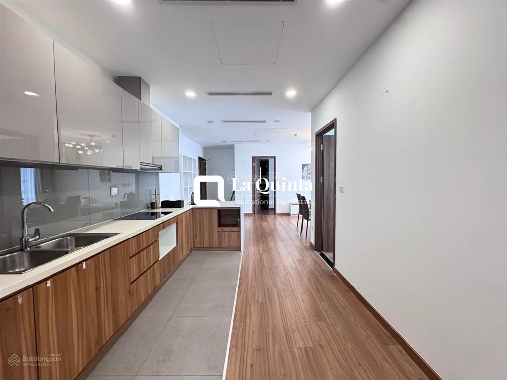 Eco green sài gòn, bán gấp 8,2 tỷ, 89m2, 3pn, 2wc, đầy đủ nội thất