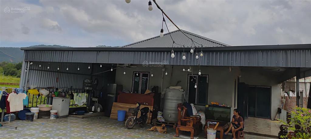 Chốt gấp! nhà & đất nền lớn ngay hồ ban tiện, ql14  giá không tưởng