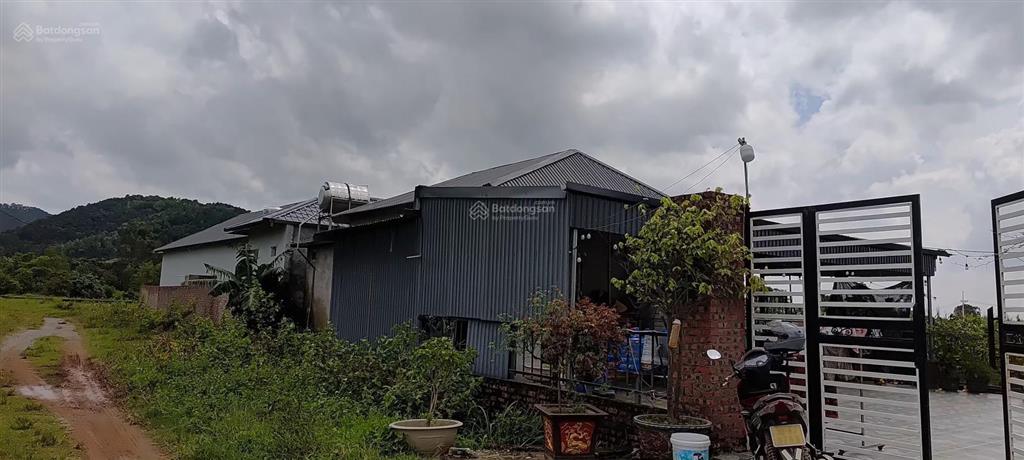 Chốt gấp! nhà & đất nền lớn ngay hồ ban tiện, ql14  giá không tưởng