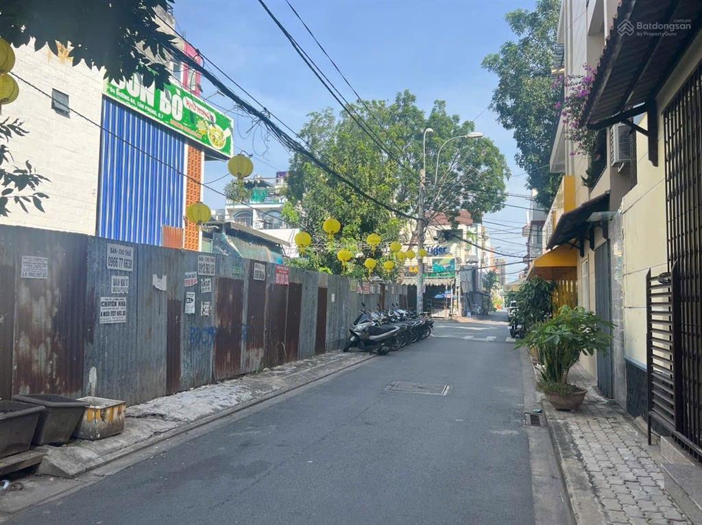 Chính chủ bán nhà nguyên căn (1 trệt, 2 lầu) khu dân cư tân quy đông (q7, gần lotte mart)