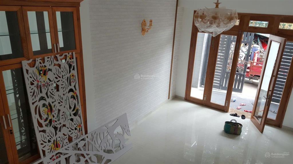 Chính chủ cho thuê nhà 4 tầng, dt 4*18=72m, hẻm nhựa 6m, cách đường ltr 20m. tiếp người thiện chí.