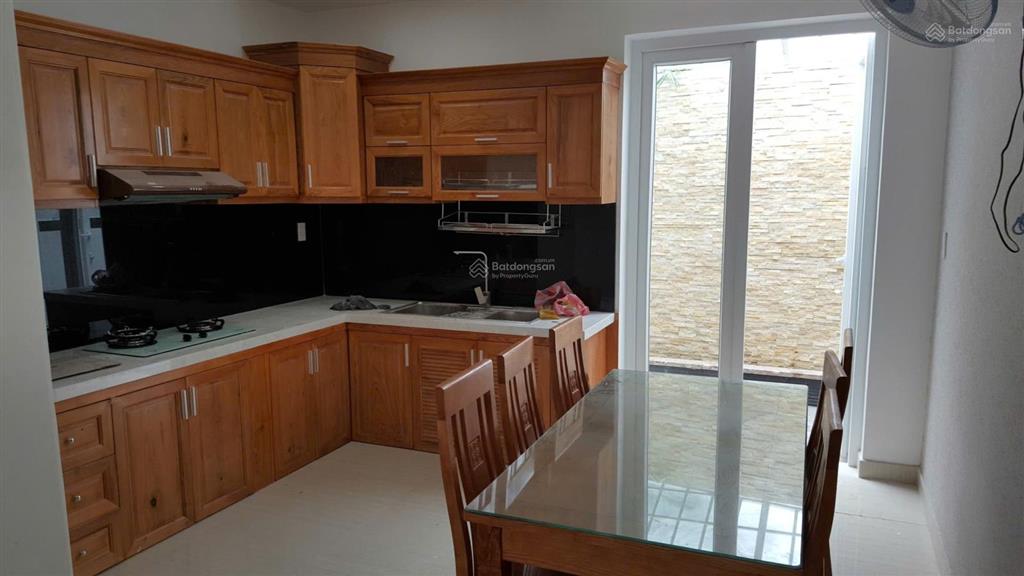 Chính chủ cho thuê nhà 4 tầng, dt 4*18=72m, hẻm nhựa 6m, cách đường ltr 20m. tiếp người thiện chí.