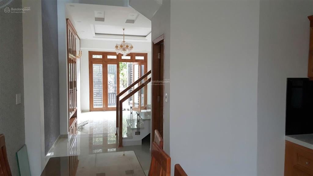Chính chủ cho thuê nhà 4 tầng, dt 4*18=72m, hẻm nhựa 6m, cách đường ltr 20m. tiếp người thiện chí.