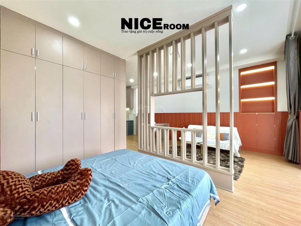 Căn hộ ban công đẳng cấp ngay ngã tư hàng xanh
