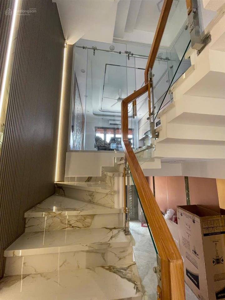 Bán nhà hẻm xe hơi đường lê trọng tấn dt 4x20 đúc 1 trệt 1 lửng 2 lầu sân thượng bán 9,9 tỷ