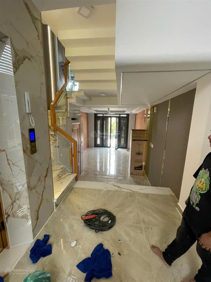 Bán nhà hẻm xe hơi đường lê trọng tấn dt 4x20 đúc 1 trệt 1 lửng 2 lầu sân thượng bán 9,9 tỷ