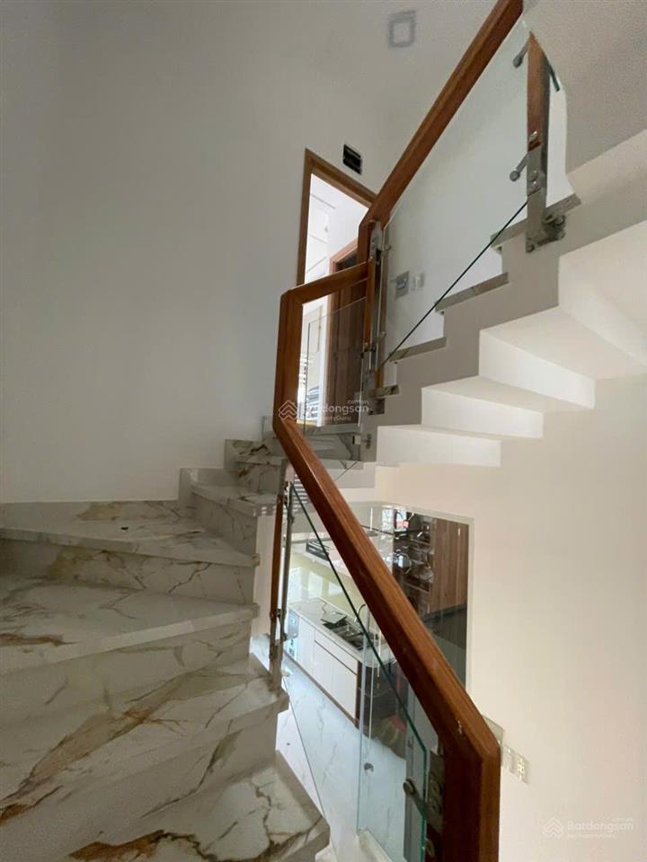 Bán nhà hẻm xe hơi đường lê trọng tấn dt 4x20 đúc 1 trệt 1 lửng 2 lầu sân thượng bán 9,9 tỷ