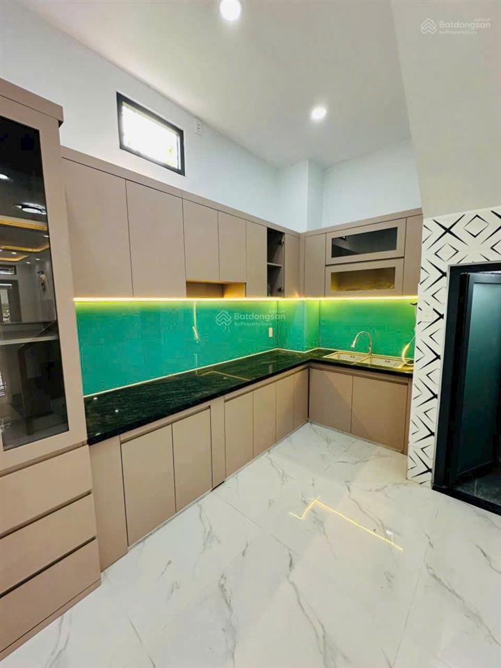 Nhà bán hxh đường hương lộ 3 phường bhh diện tích 4x17 đúc 1 trệt 2 lầu bán 7 tỷ  0888 755 *** hiểu