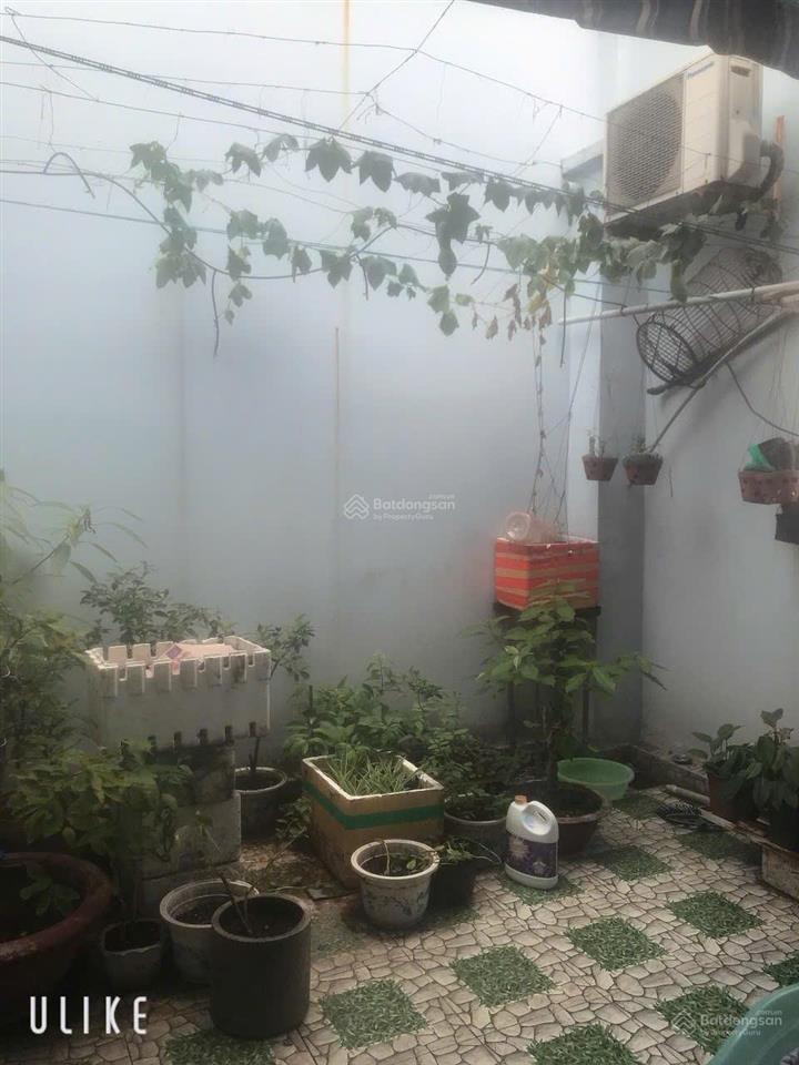 Bán nhà mặt tiền đường dc13 phường tân sơn nhì dt 4x13 đúc 1 trệt 2 lầu bán 9 tỷ  0888 755 ***