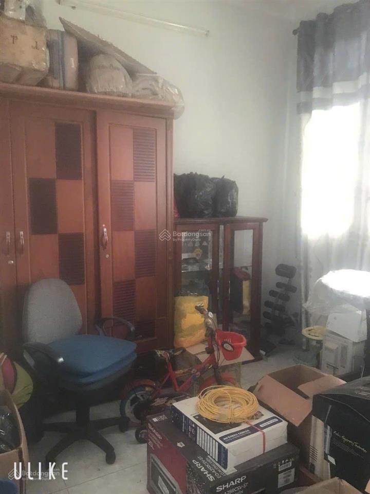 Bán nhà mặt tiền đường dc13 phường tân sơn nhì dt 4x13 đúc 1 trệt 2 lầu bán 9 tỷ  0888 755 ***