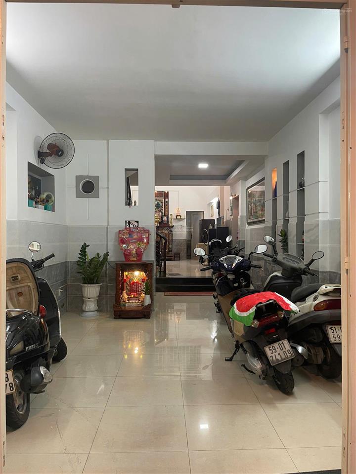 Bán nhà hxh đường diệp minh châu dt 4x18 đúc 1 trệt 1 lửng 2 lầu  0888 755 *** hiểu