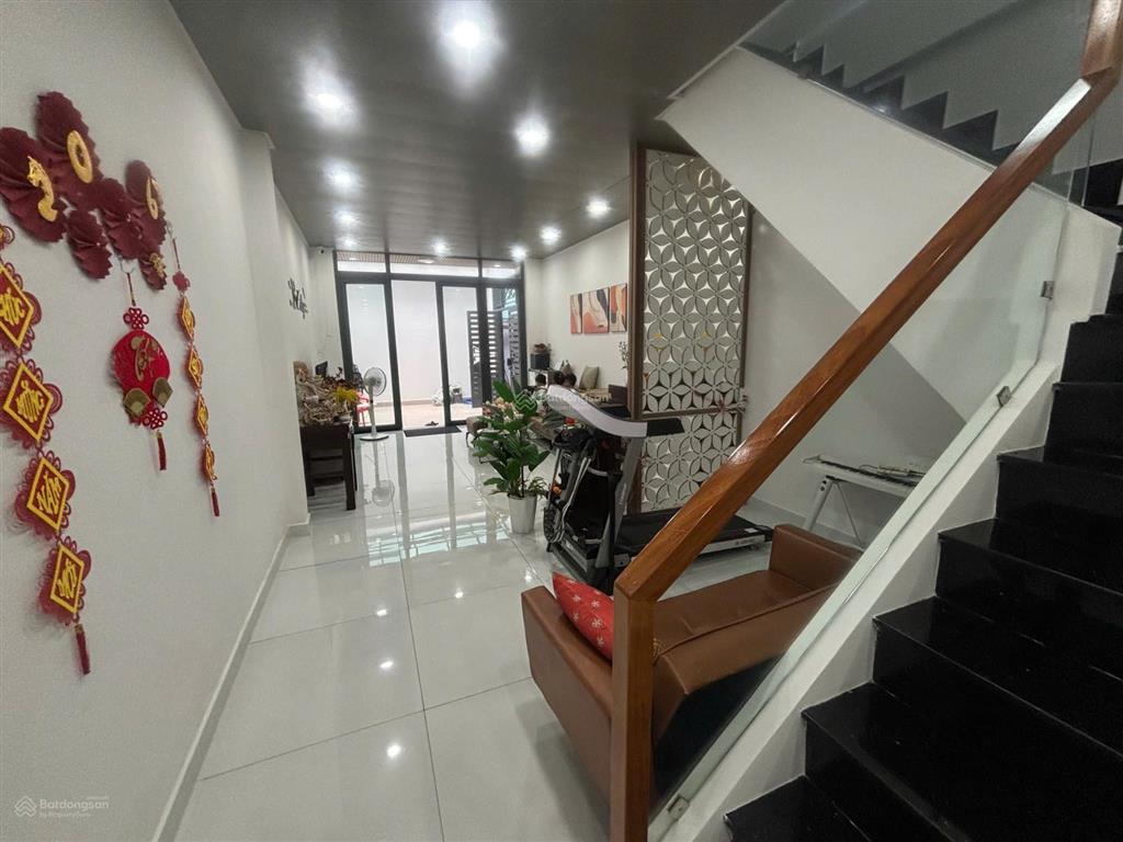 Bán nr, trịnh đình trọng, 6,5 tỷ, 79m2, 2pn, 3wc, pháp lý đầy đủ