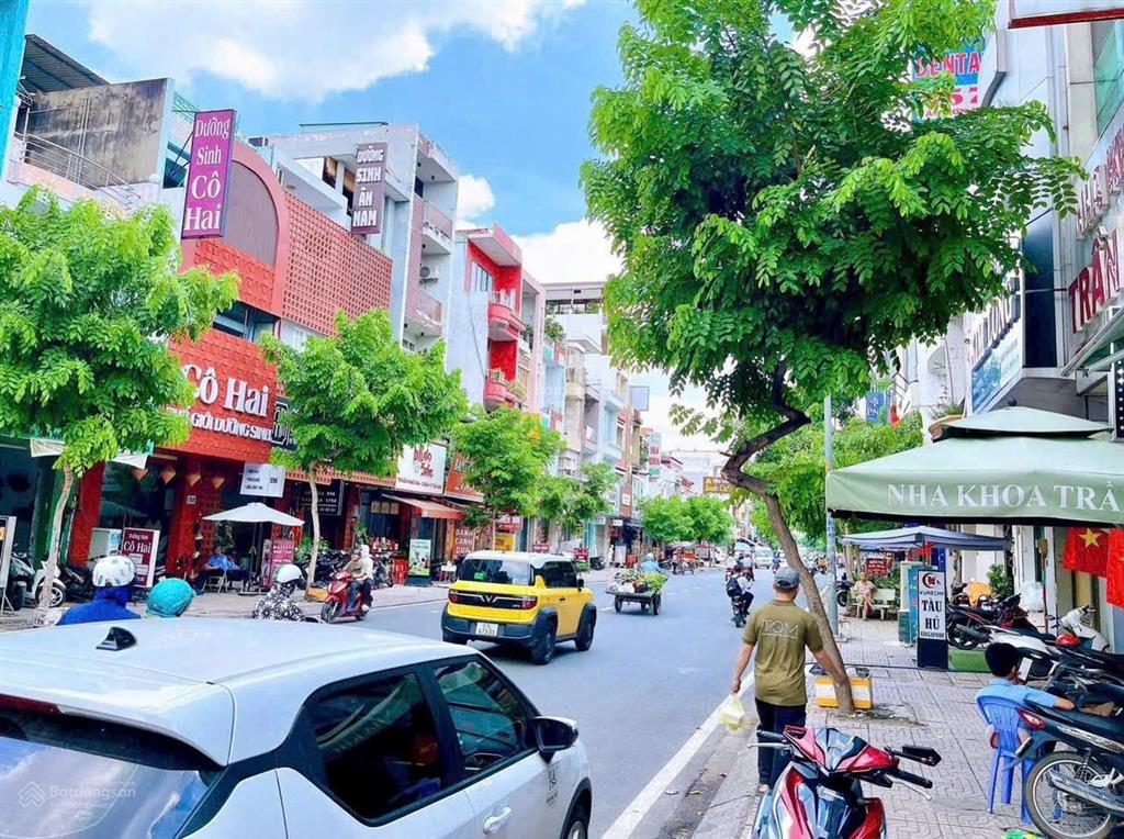 Cho thuê nhà mặt tiền đường nguyễn hữu tiến  tây thạnh