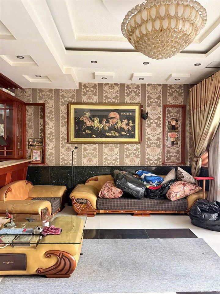 Cho thuê nhà mặt tiền đường nguyễn hữu tiến  tây thạnh