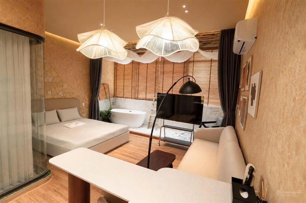 Tòa nhà homestay mặt phố tân bình 25 phòng