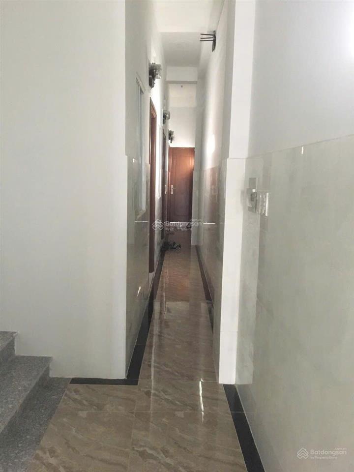 Bán tòa nhà chdv phường tân sơn nhì dt 5x34 đúc 1 trệt 5 lầu bán 28 tỷ