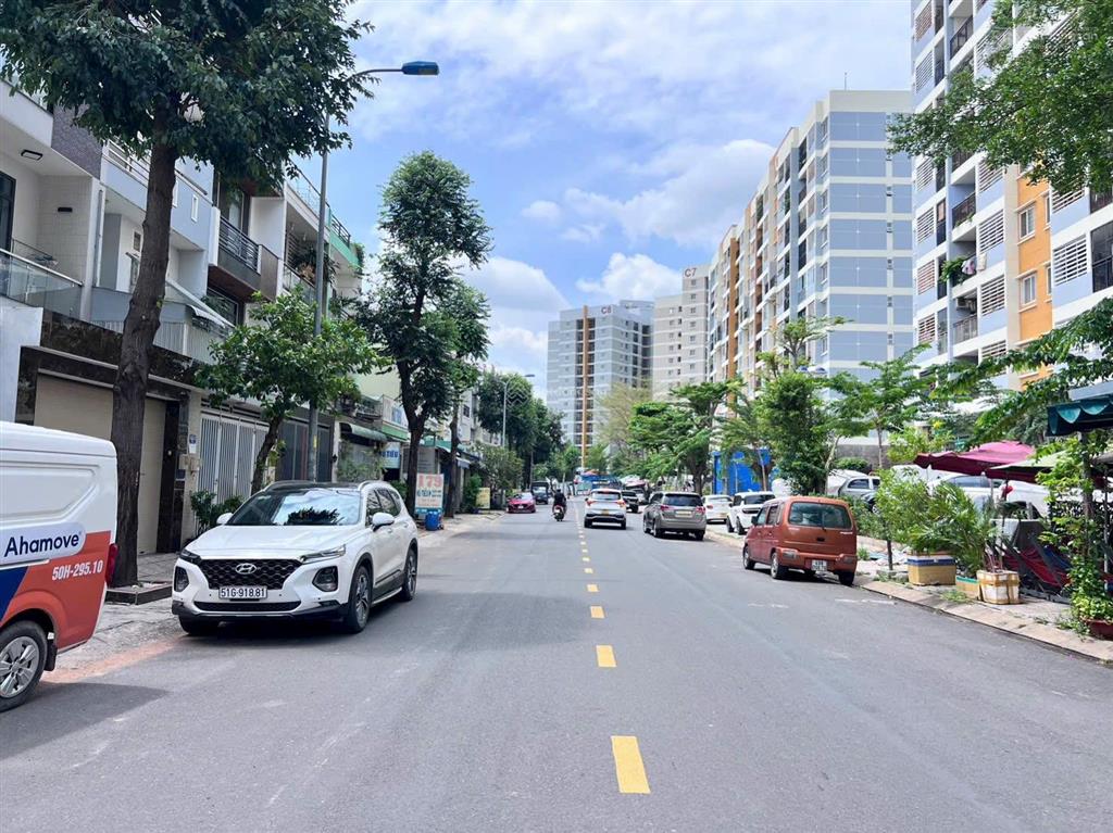 Dành cho khách xây chdv hoặc biệt thự ngay giao thông vận tải