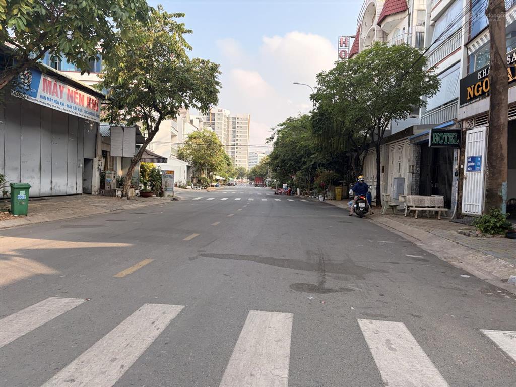 Dành cho khách xây chdv hoặc biệt thự ngay giao thông vận tải