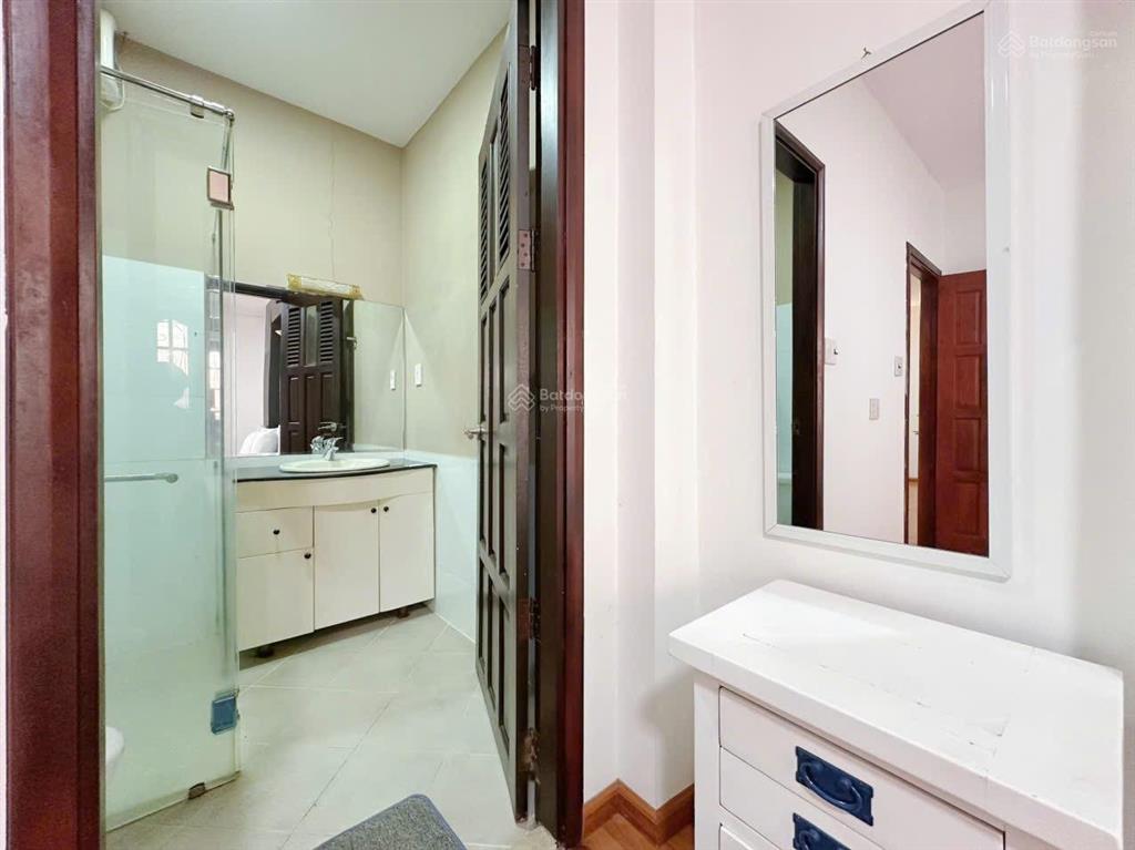 Cho thuê căn 2pn2wc  diện tích rộng  phù hợp ở gia đình 34 người, ngay khu biệt thự thảo điền