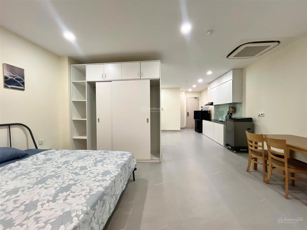 Cho thuê căn hộ cực rộng  tiện ích chung cư  full nội thất  gần cầu sài gòn
