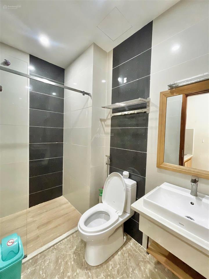 Cho thuê căn hộ nhiều tiện ích, full nội thất, rộng thoáng đậu được ô tô