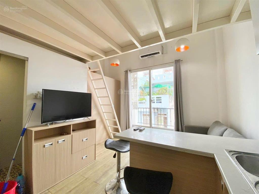 Trống căn hộ duplex full nội thất thoáng mát gần cầu sài gòn