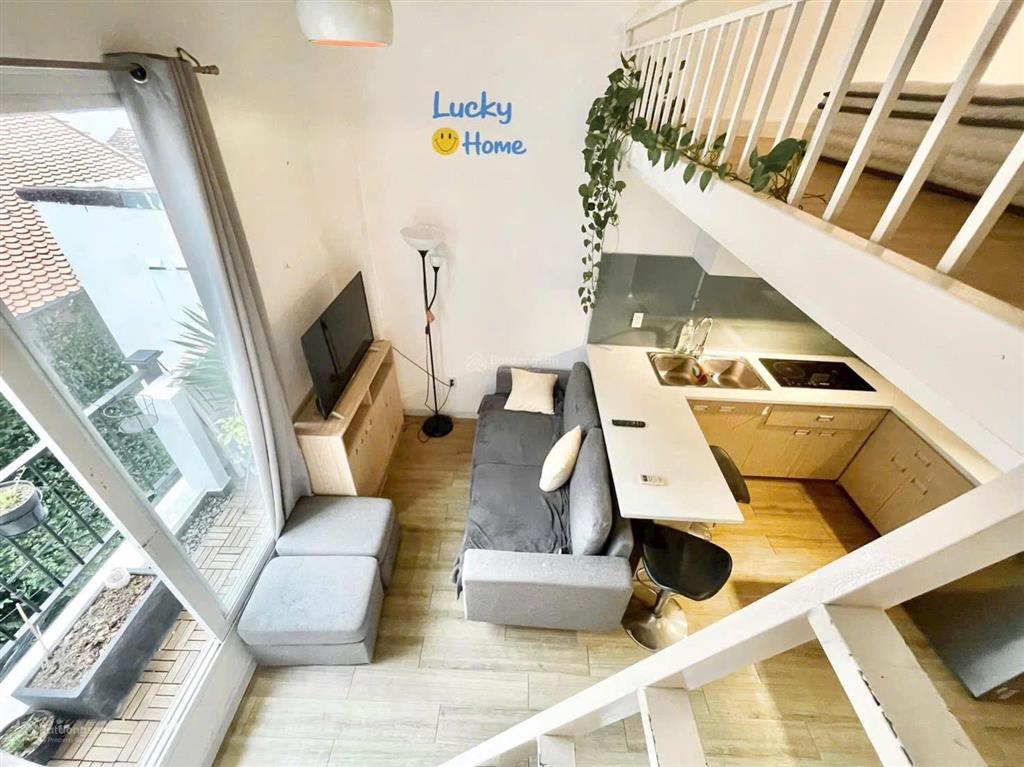 Trống căn hộ duplex full nội thất thoáng mát gần cầu sài gòn