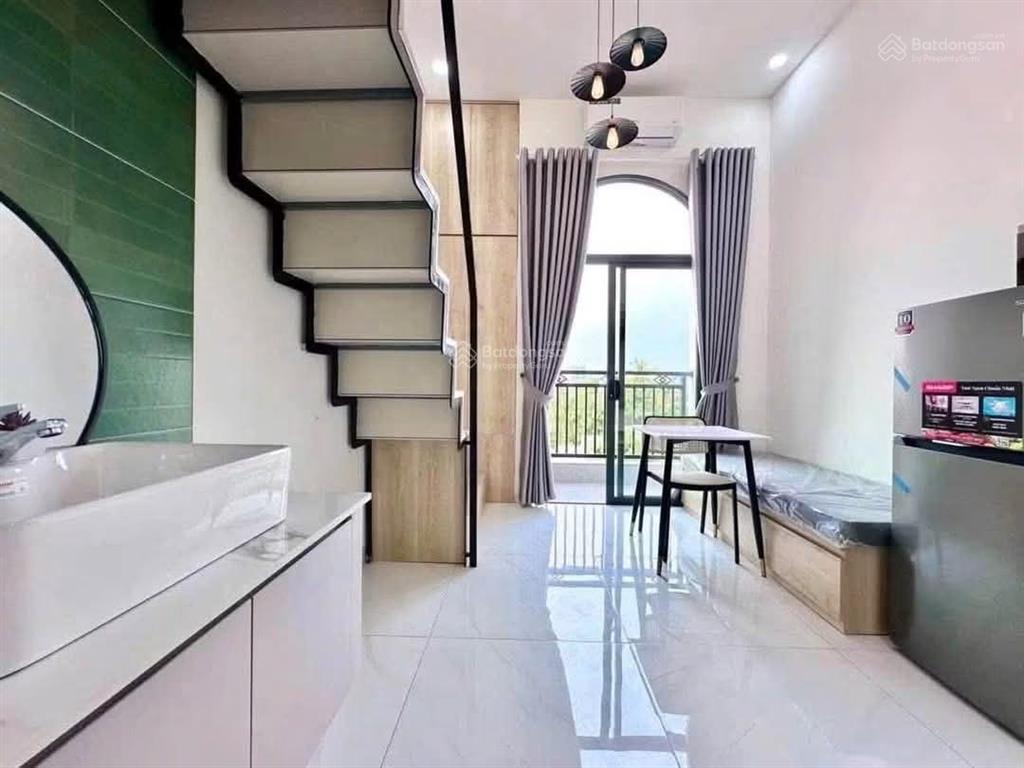 Cho thuê căn hộ duplex  full nội thất, thoáng mát  nhiều tiện ích gần cầu sài gòn