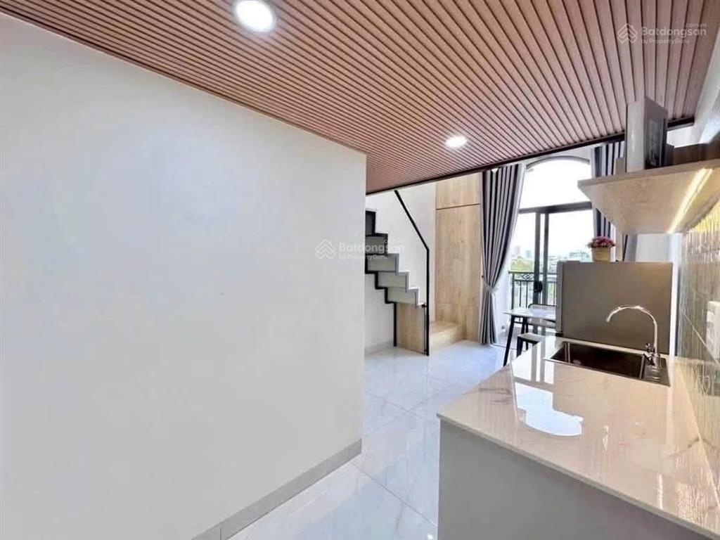 Cho thuê căn hộ duplex  full nội thất, thoáng mát  nhiều tiện ích gần cầu sài gòn
