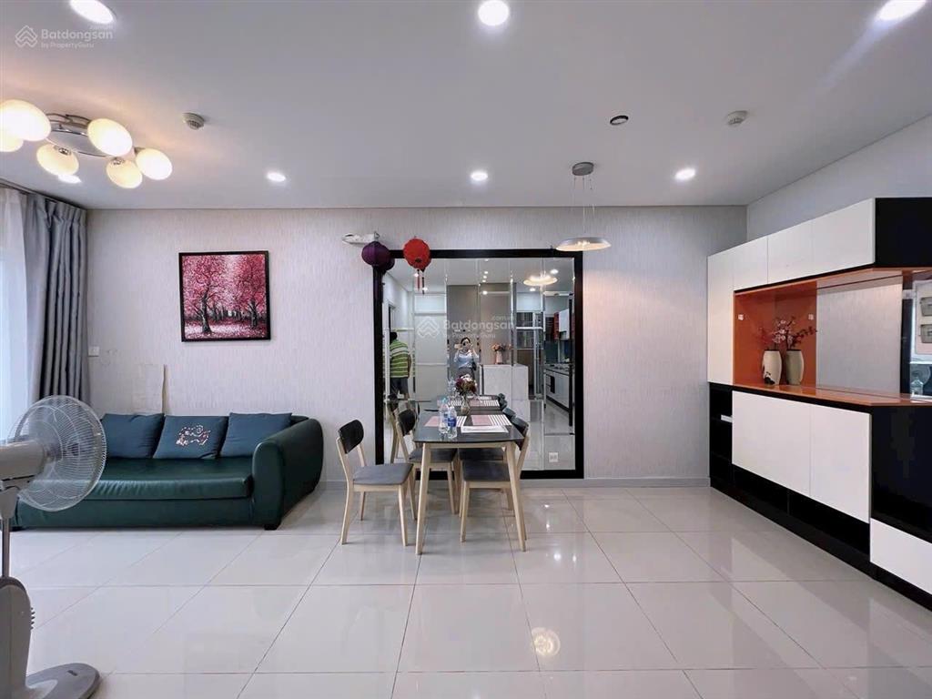 Bán căn hộ dragon hill 2  2pn2wc 71m2 giá 4.6 tỷ  0383 891 *** quỳnh