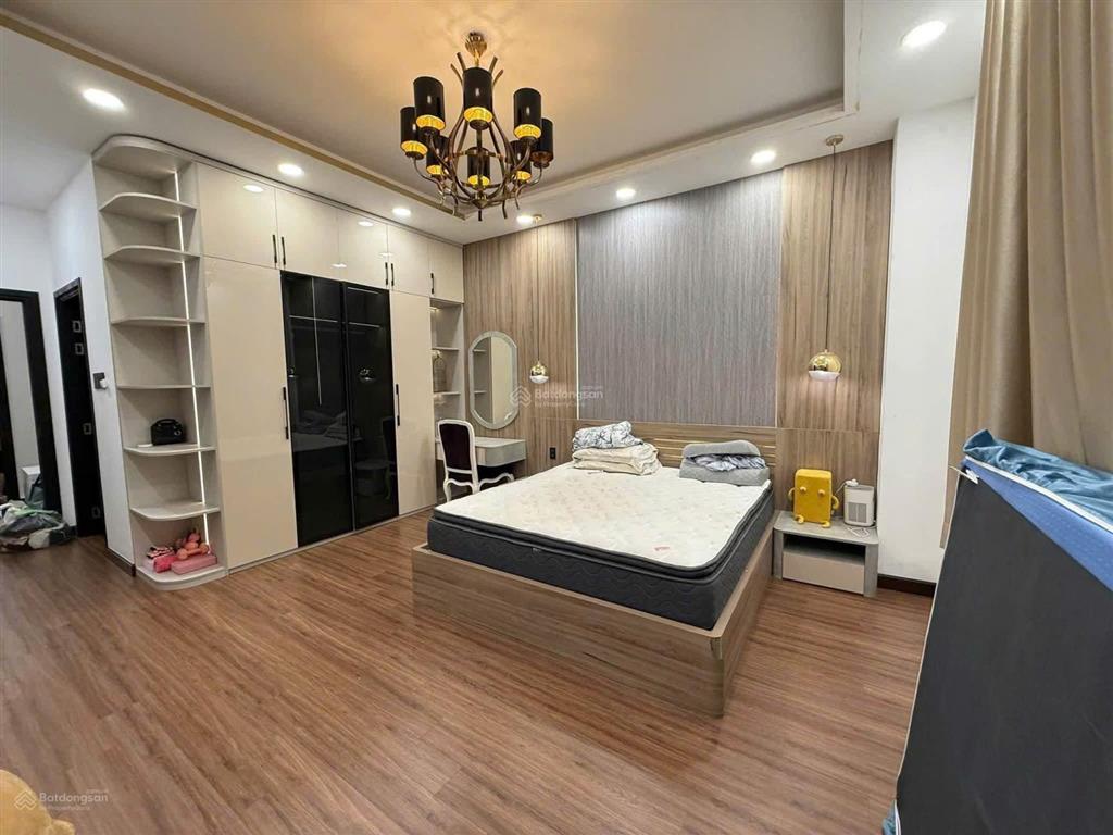 Cho thuê nhà mặt tiền huỳnh tấn phát, q7 kinh doanh đẹp dt 6.5 x 25m giá 40tr/thg