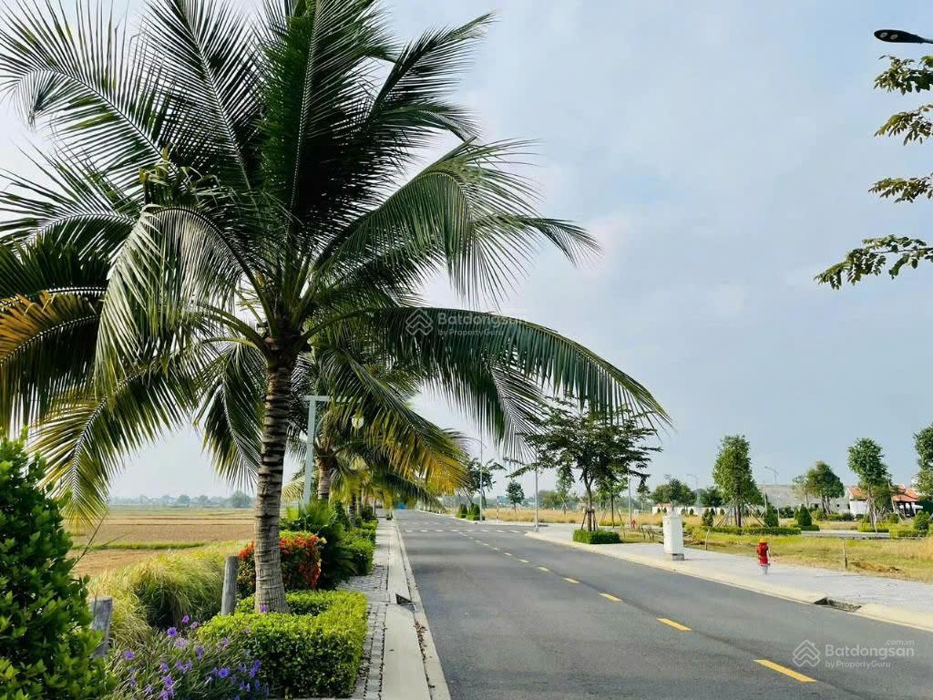 Cần bán đất nền  100m2  full thổ cư  cách sân bay quốc tế 5km  chỉ 900tr/lô  sổ hồng sẵn