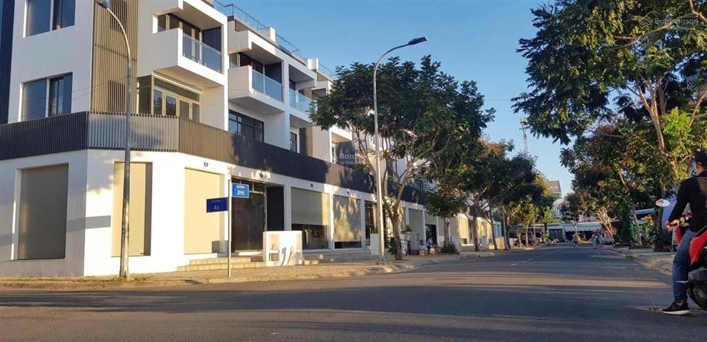 Cần bán đất nền trung tâm tp.thủ đức  100m2  full thổ cư  sổ hồng sẵn  giá 30 triệu/m2