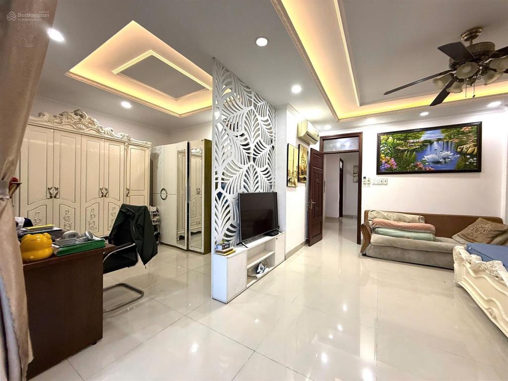 Cho thuê biệt thự kđt phước long a, phường nam nha trang. diện tích 240m2 ngang 12m