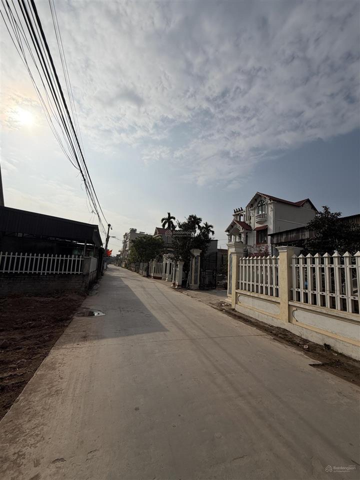 Lô đất mặt đường thôn thanh kỳ ( chí minh )