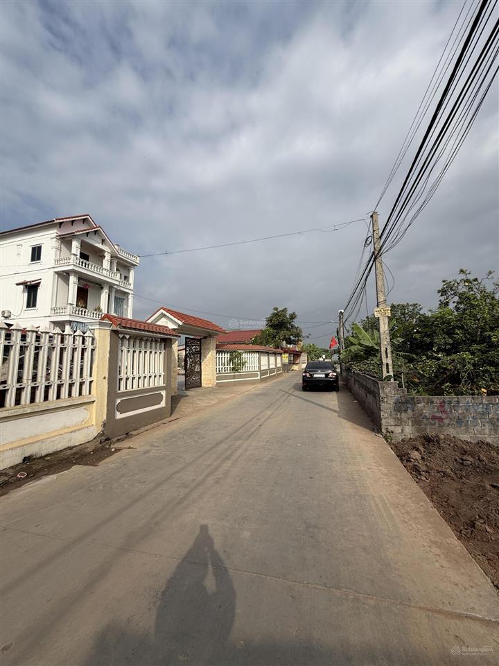 Lô đất mặt đường thôn thanh kỳ ( chí minh )