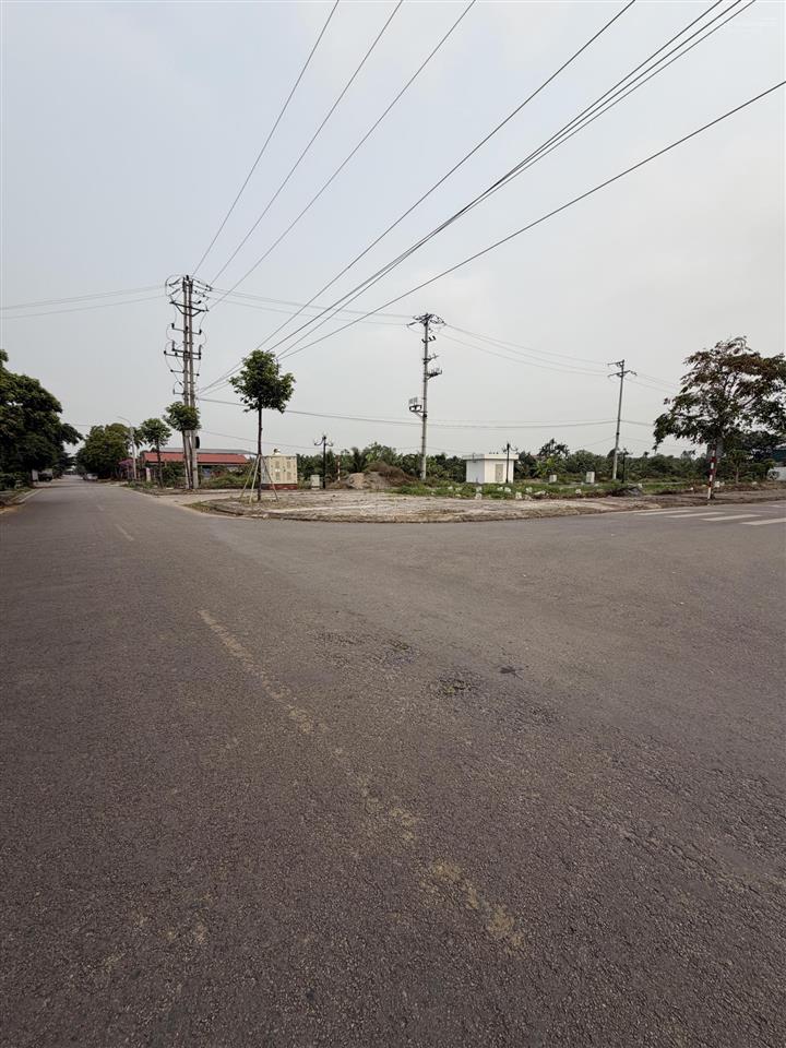 Lô đất víp 3 mặt dg ( lô biệt thự )